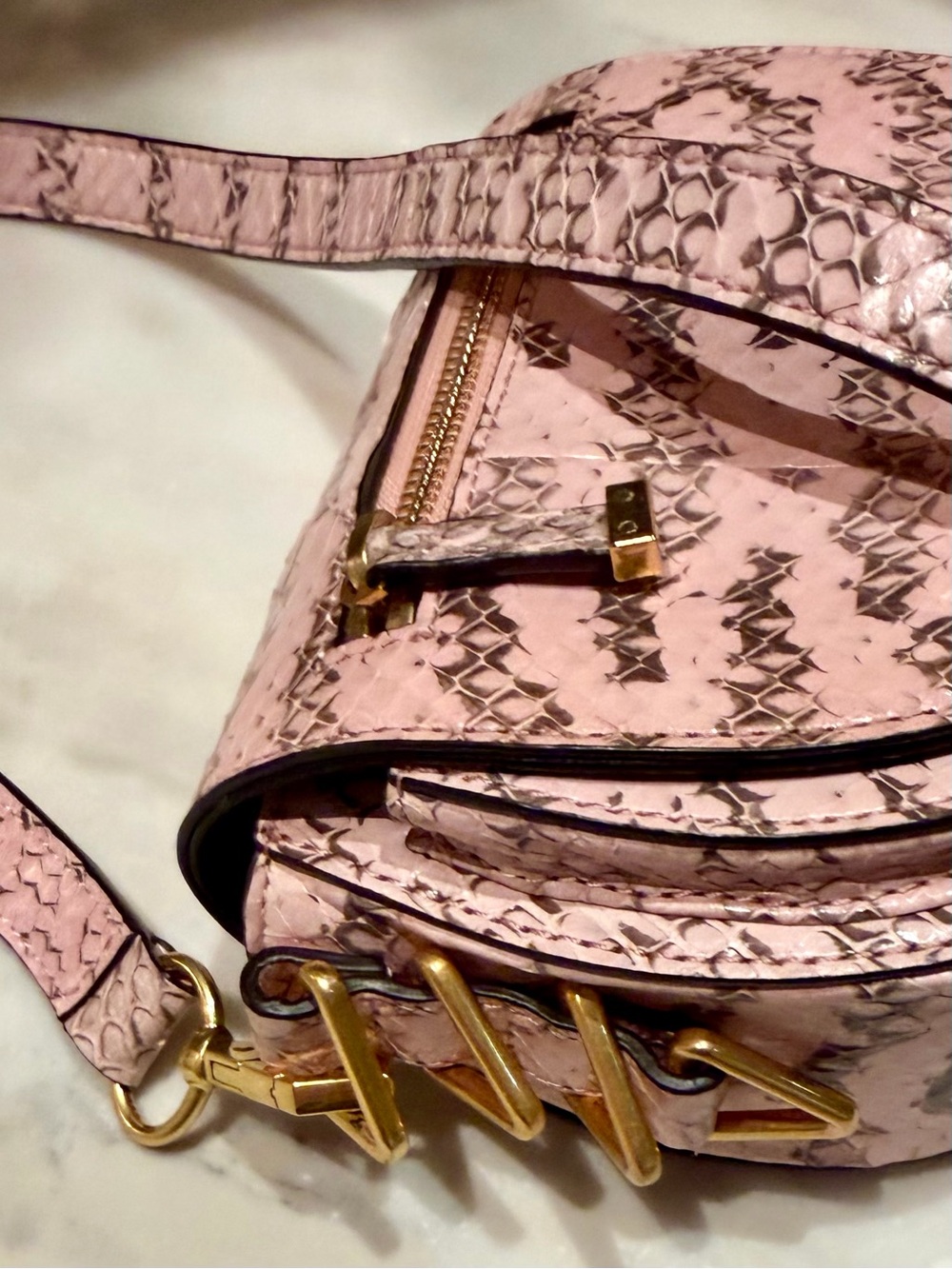 Rebecca Minkoff Pink & Griege Snake-Embossed Crossbody  Bag with Gold Hardware - Picture 4 of 6
